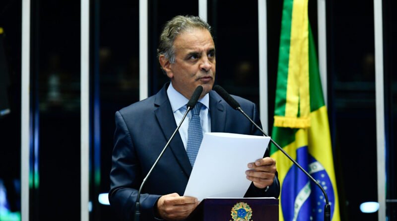 Aécio Neves anuncia mudança de trajetória e confirma candidatura ao Senado em Minas Gerais