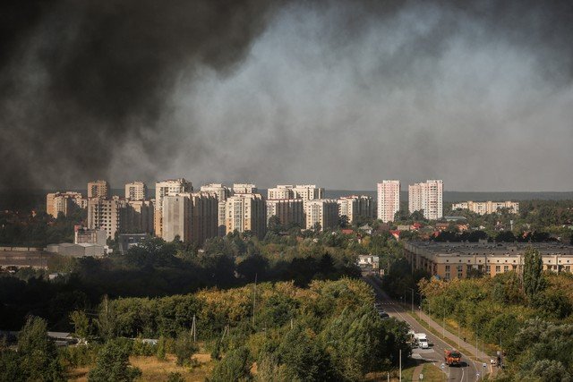 Ataque Aéreo Russo Deixa 27 Mortos em Kiev, Revela Autoridade Ucraniana