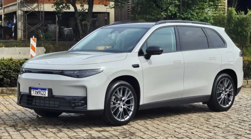 Carro elétrico se torna gerador com novo acessório que transforma veículo em powerbank
