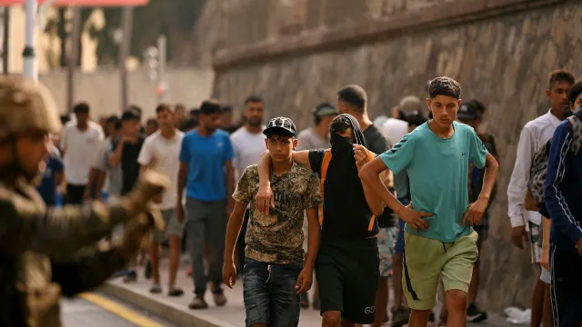 Cerca de 69,5 mil migrantes retornam a Marrocos vindos de Ceuta