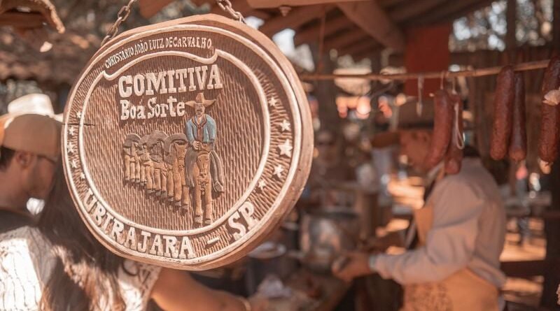 Comitiva de São Paulo é vencedora do Concurso da Queima do Alho na Festa do Peão de Barretos