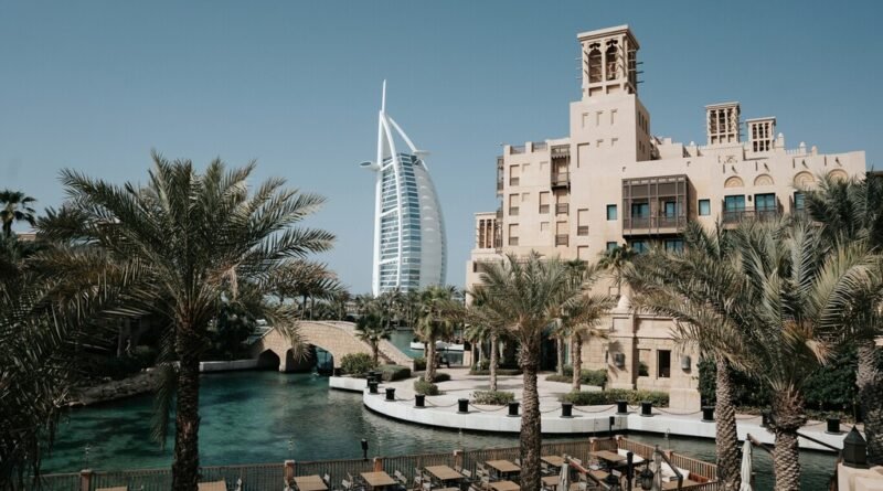 Dubai busca atrair turistas com recompensa de 700 euros em meio a tensões com o Irã