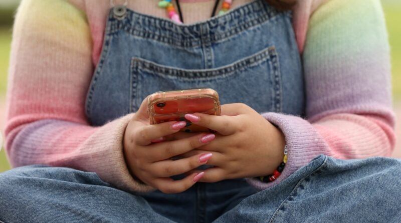 ECA Digital obriga redes sociais a divulgarem dados sobre denúncias de violações contra menores