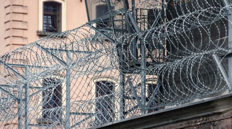 Famílias de detentos investem R$ 4 bilhões anuais em visitas