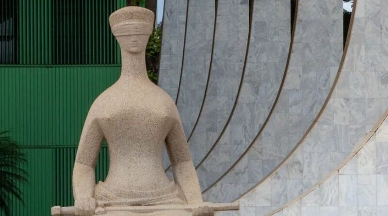Fenaj solicita ao STF revisão da exigência de diploma para jornalistas