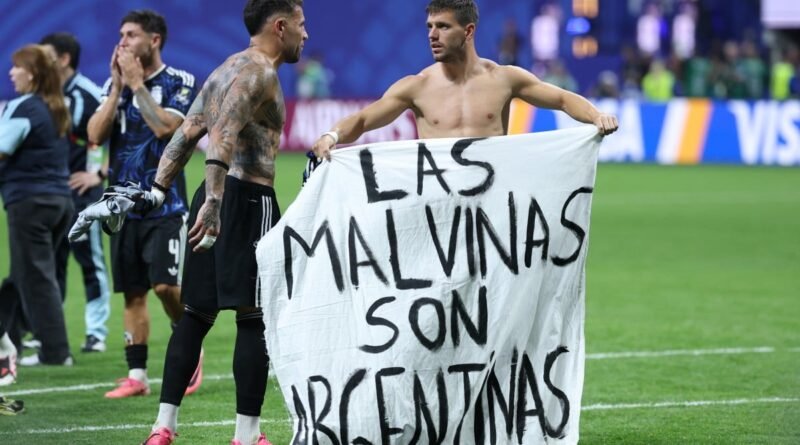 Fifa impõe sanções à Argentina por racismo, questão das Malvinas e incidentes na Copa
