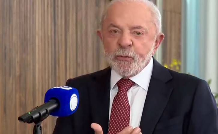 Lula afirma que Lulinha deve provar inocência e defende investigação