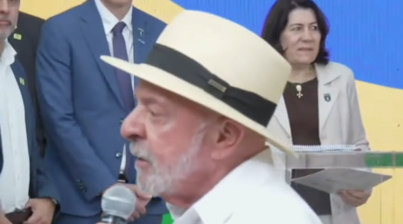 Lula critica governo de Jair Bolsonaro, chamando-o de inquilino incompetente