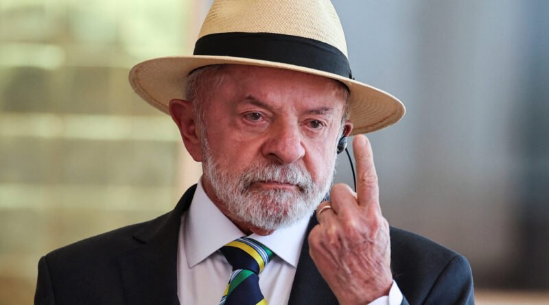 Lula defende inocência de Lulinha, mas garante que inquéritos continuarão