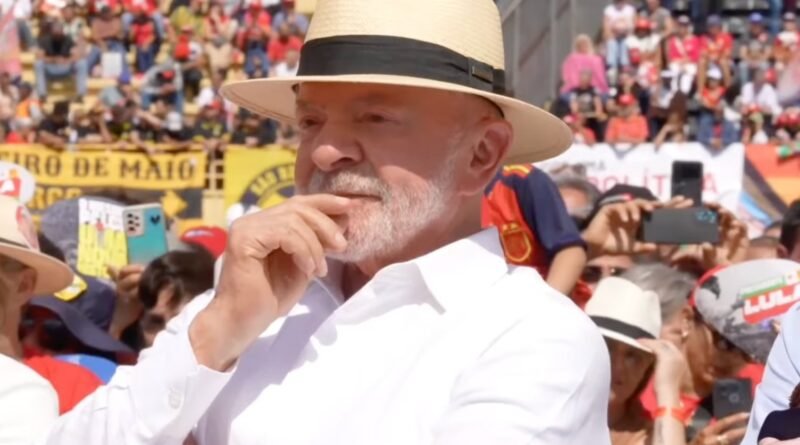 Lula realiza ato com foco no Congresso e busca apoio de mulheres e evangélicos