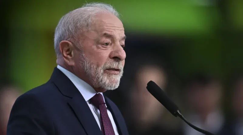 Lula visita navio da Petrobras no Amapá para destacar indícios de petróleo e reforçar laços com Alcolumbre