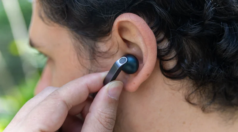 Mercado Livre realiza promoção de Galaxy Buds 4 com desconto utilizando cupom e fones da Samsung com tecnologia ANC