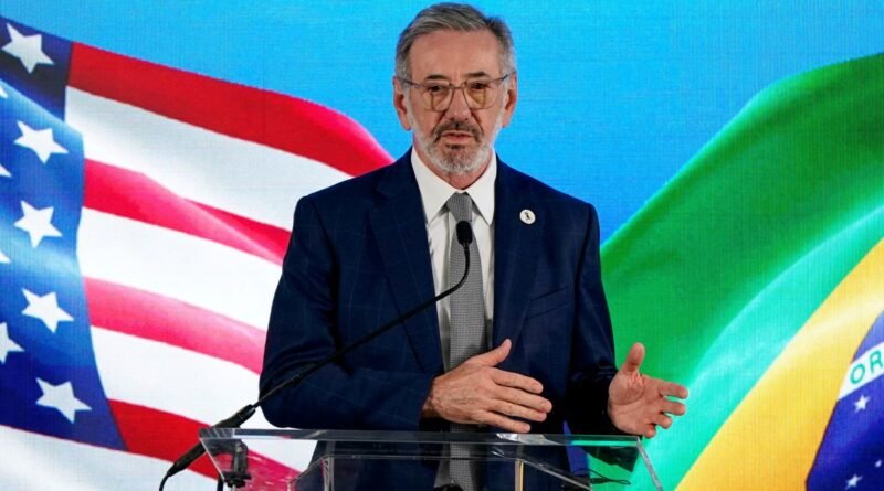 Ministro sinaliza que reciprocidade do Brasil em relação aos EUA não será implementada em 2023