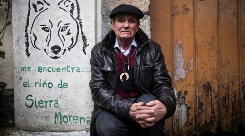 Morre em Ourense o homem conhecido como "menino-lobo", que viveu isolado com lobos na Serra Morena por mais de uma década