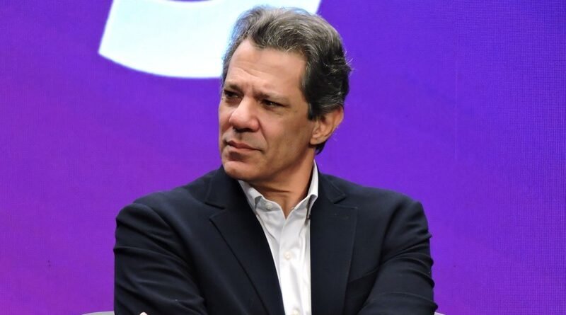 MPF abre inquérito para investigar abordagem intimidatória a Haddad