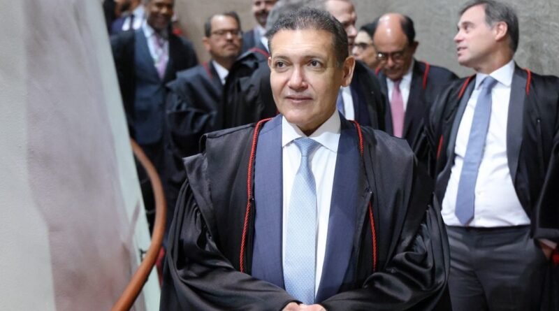 Nunes Marques pode rever posição sobre deep fake após encontro com ministros do TSE