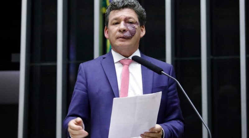 Reginaldo Lopes assume presidência da comissão da taxa das blusinhas