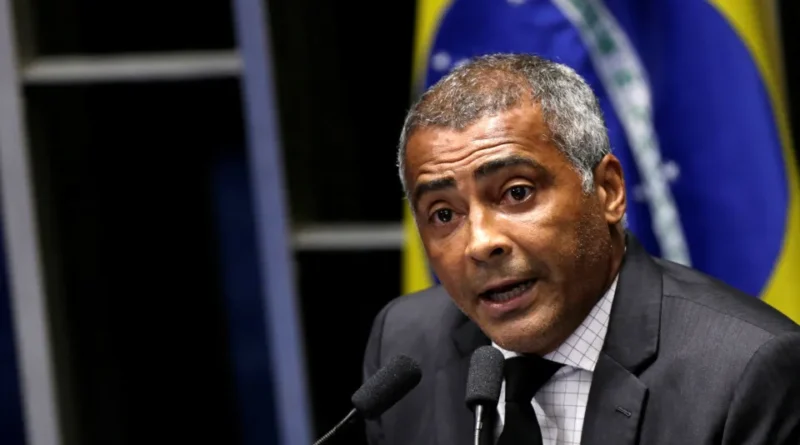 Romário se desliga do PL, fica sem partido e declara apoio a Eduardo Paes na corrida pelo Governo do RJ