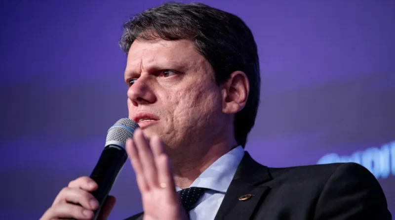 Tarcísio apoia investigação da polícia de SP sobre 'Dark Horse' e confirma envio de provas à PF