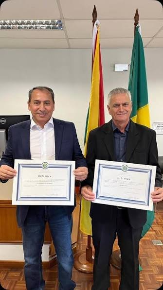 TRE-RS anula diplomas de prefeito e vice de Arroio do Sal
