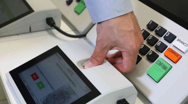 TSE afirma que totalização dos votos é aberta, auditável e segura