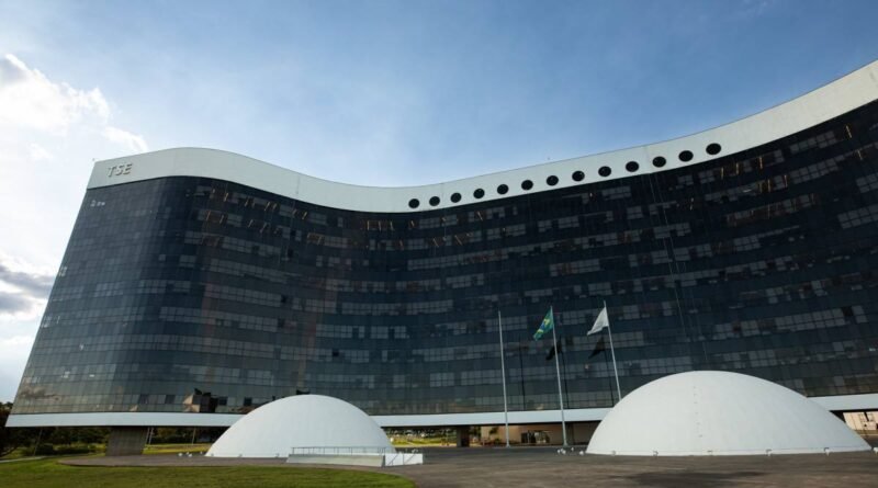 TSE estabelece conselho para vigilância de desinformação e uso inadequado de IA nas eleições