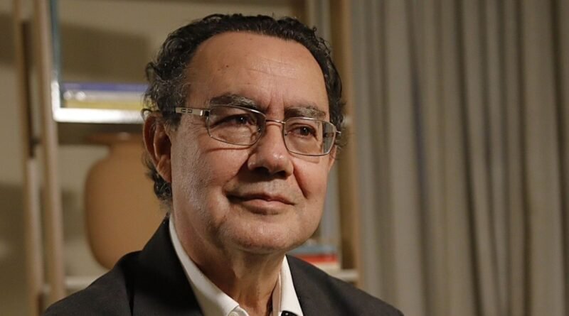Augusto Cury alcança terceira posição em agregador de pesquisas do Money Times