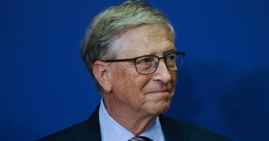 Bill Gates alerta que governos não estão prontos para os efeitos da inteligência artificial