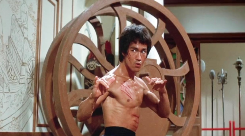 Bruce Lee critica a expectativa de tratamento favorável na vida baseado em boas ações