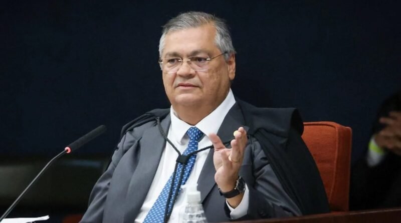 Dino divulga prisões e acende alerta entre Brasília e advogados