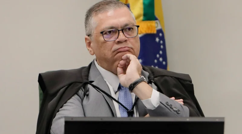 Dino relata dificuldades para dormir devido a ruídos no STF