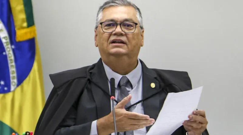 Dino revela detalhes de investigação da polícia de São Paulo sobre produtora de 'Dark Horse'
