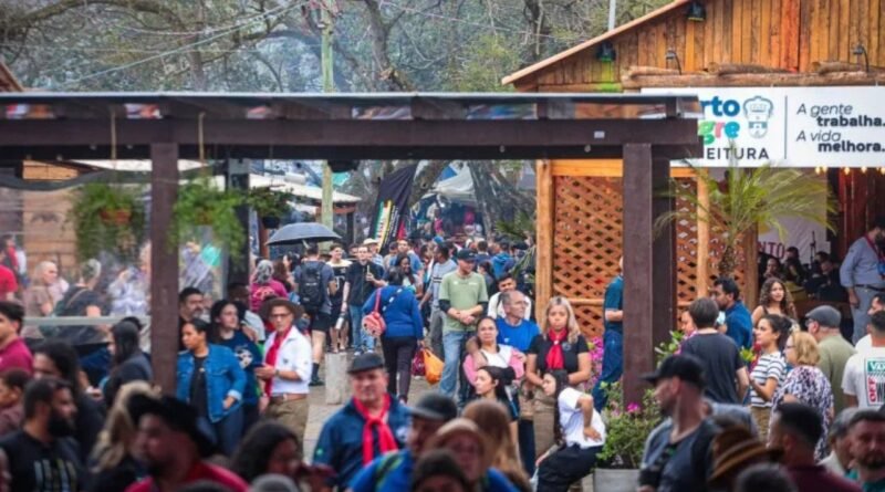 Emissoras gaúchas monitoram a programação do Acampamento Farroupilha