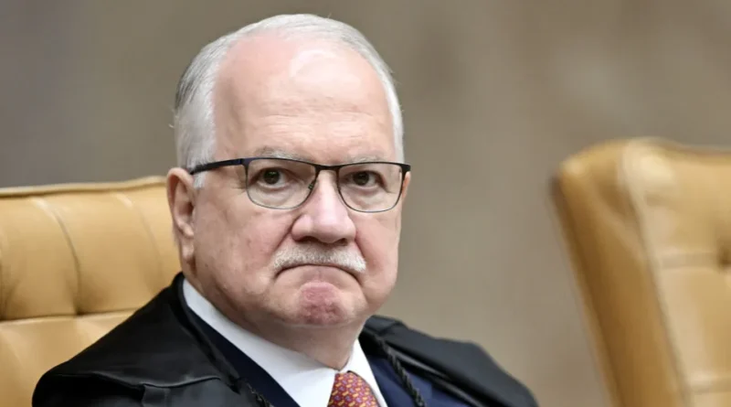 Fachin solicita a Mendonça a liberação do sigilo total do caso Master no STF