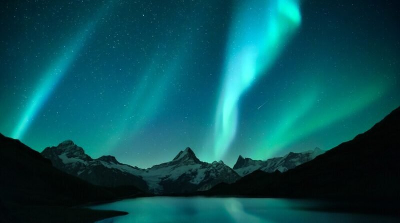 Fenômeno solar gera auroras impressionantes e ameaça tecnologia terrestre