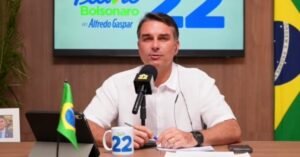 Flávio critica julgamento e afirma que Lula desestabilizou o Supremo