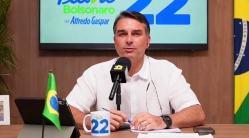 Flávio critica julgamento e afirma que Lula desestabilizou o Supremo