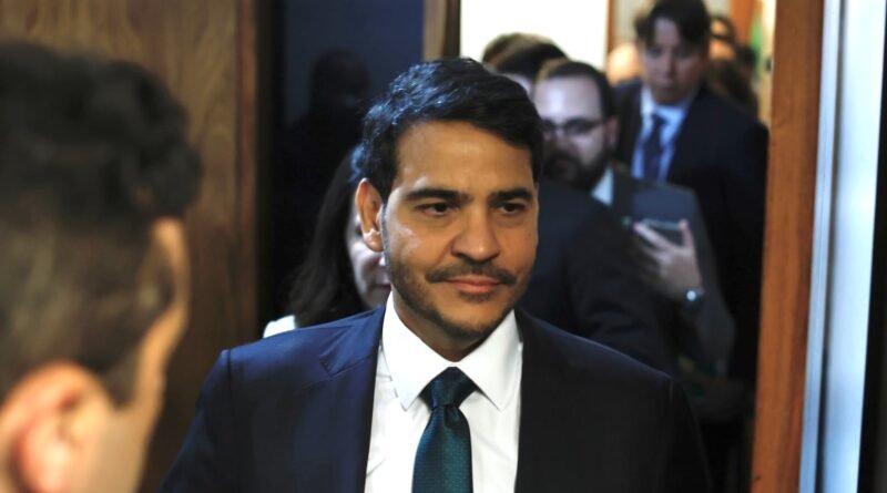 Função pública deve priorizar critérios técnicos em vez de amizades, afirma Messias