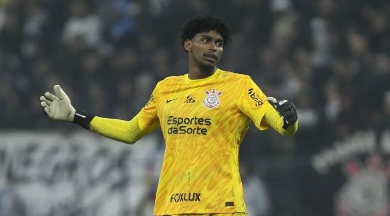 Hugo Souza faz análise após quinta derrota seguida no Brasileirão