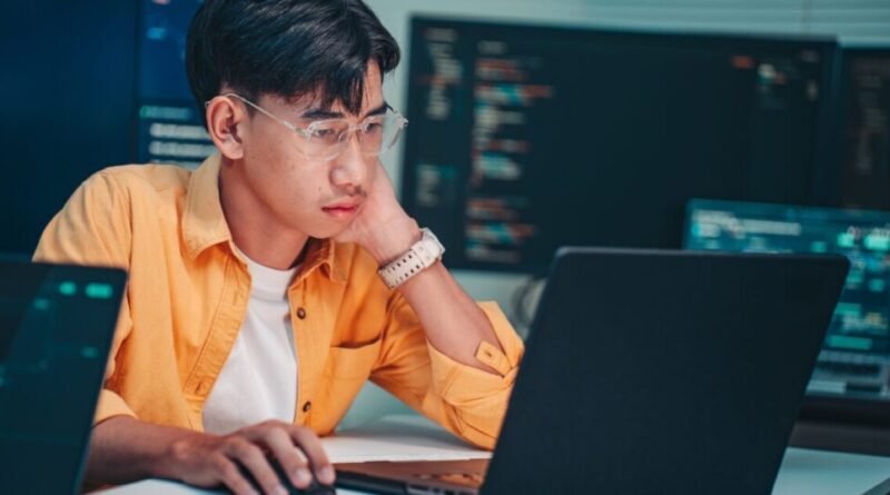Inteligência Artificial redefine critérios para candidatos juniores em tecnologia, revela Gupy