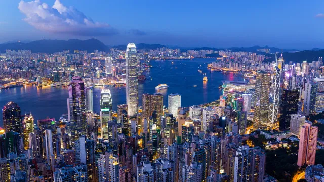 Justiça de Hong Kong impõe pena de 7 anos de prisão a dois ativistas pró-democracia