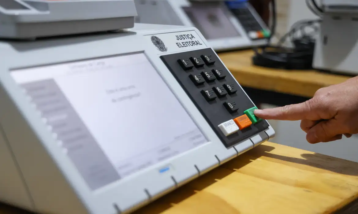 Justiça Eleitoral implementa novas medidas de acessibilidade para assegurar voto autônomo nas eleições de 2026