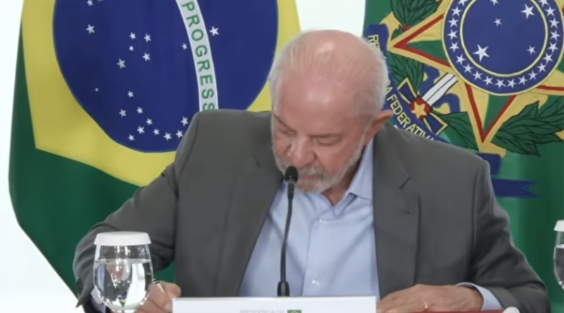 Lula divulga primeiro aumento no Bolsa Família em mais de seis meses