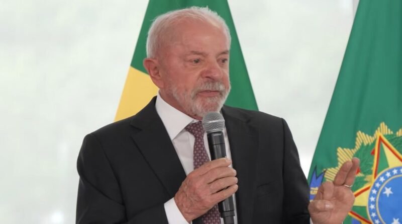 Lula se recusa a discutir política em igreja durante encontro com pastores