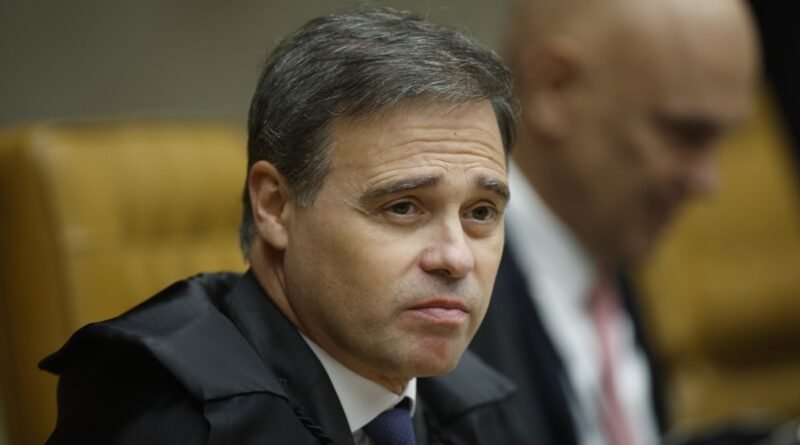 Mendonça agradece orações durante confronto com Moraes em vídeo