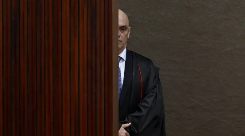 Mensagens e encontros revelam evidências contra Moraes antes de sua prisão