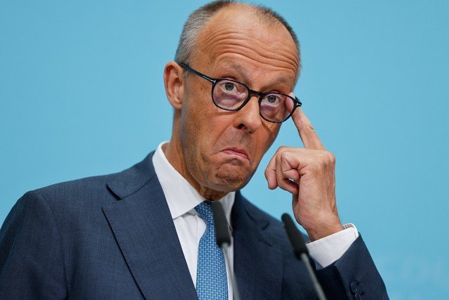 Merz expressa choque profundo após vitória surpreendente da AfD