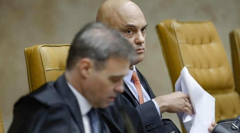 Moraes afirma que Mendonça não divulgou totalidade do sigilo sobre o Banco Master