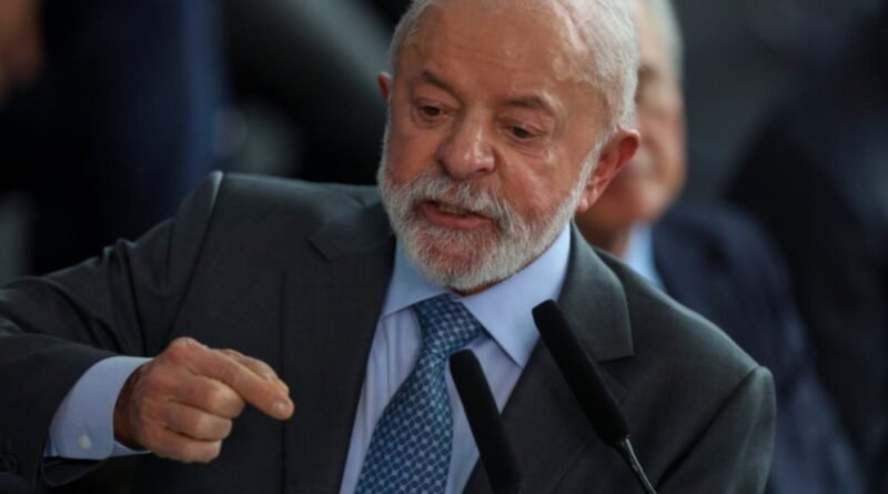 Pesquisa revela que Lula tem 44,1% de aprovação e 53,1% de desaprovação