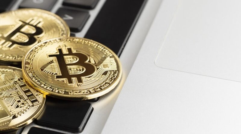 Projeto autoriza posse de arma para profissionais do mercado de criptomoedas